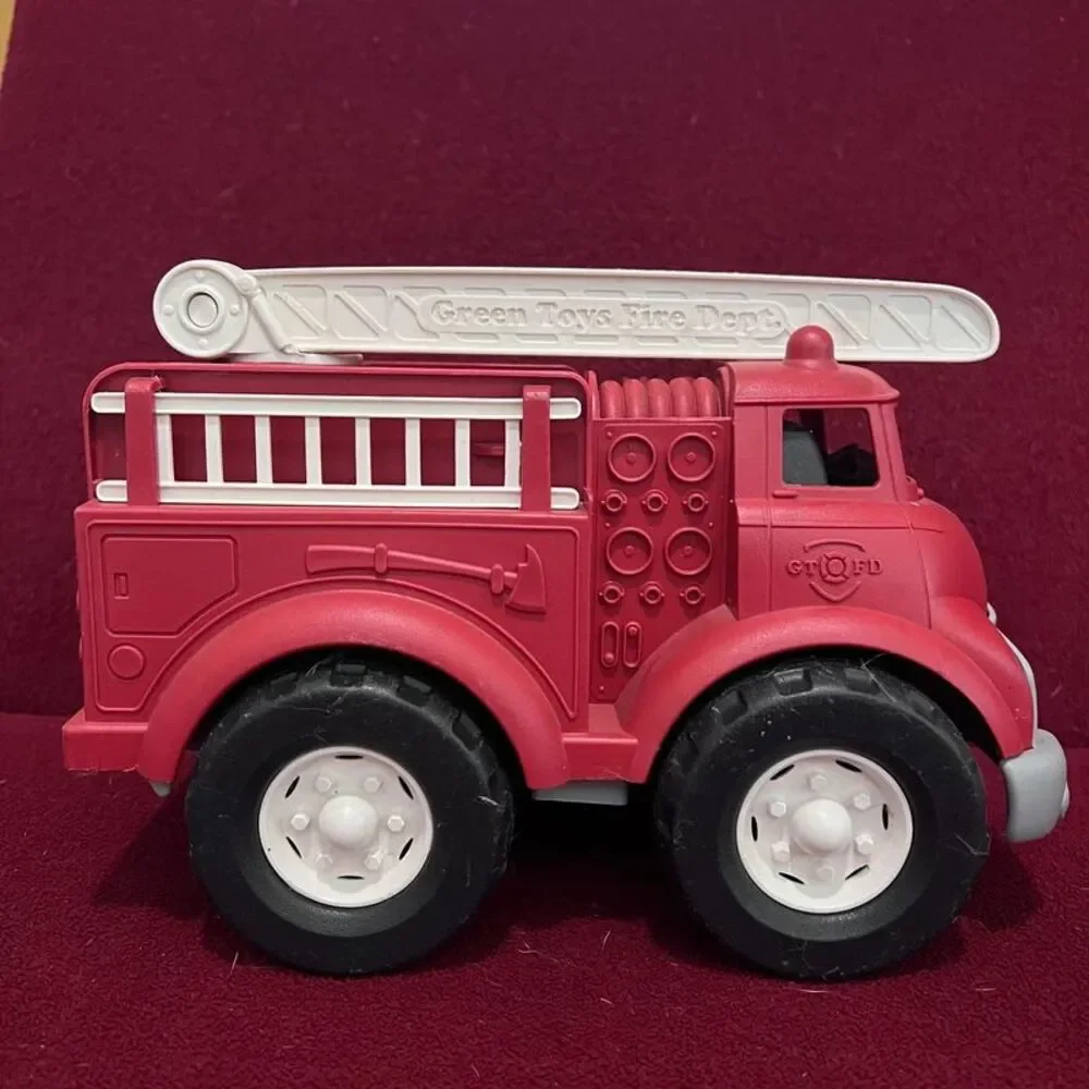 Fire truck with latters Green Toys